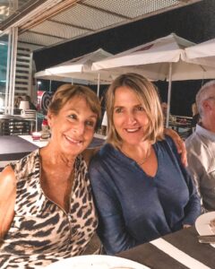 Inês Gutierrez Instagram - Feliz dia da mãe, a todas as Mães! ❤️ Ser mãe é ser casa, é ter o coração desassossegado, é ser criança de novo, é olhar para as nossas mães e avós com outros olhos, é pensar em tudo, é sentir a dobrar, é ter a força que achamos não ter, e é reaprender a viver da mais bonita forma. Contigo, meu amor, tento, todos os minutos, ser a melhor Inês que sei ser. Tudo para que um dia possas sentir, tal como eu, que tens “a melhor mãe do mundo”. #diadamae