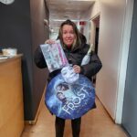 Ina Svenningdal Instagram - ☃️My life is now complete with a cardboard cutout of ONLY my face☃️