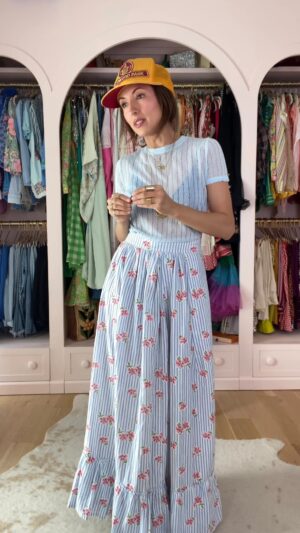 India de Beaufort Instagram - 30’s vintage cotton skirt, vintage #hollywoodpark trucker, @shopzodiacjules necklace, @tianniabarnes heels, @zara Tee vintage lace petticoat @bonita19501950 ❤️ #style #streetstyle #fashion #grwm #vintage