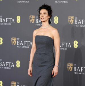 Indira Varma Instagram - Film is alive and KICKING!🌟🌟🌟🌟🌟 
thank you @bafta awards for having me.

A huge pleasure to present best short animation (Crab Day) & best short film (The Jellyfish and the Lobster) 
With the loveliest pal #DrJamesMartin - (last year’s short film winner.) If you haven’t seen#anirishgoodbye watch it NOW!

And #ninaraine for laughing along with me.

Thanks to all the people who helped me scrub up-
Skin prep- @adeelacrown 
Makeup- @justinejenkins 
Locks- @louisbyrneiciaiw 
Frock- @katesinclair___ 
@albertaferretti 
@boucheron 
@louboutinworld 
@thesavoylondon for a lovely place to get ready 

And Tim & Robbie @telescope_agency 

And lovely photos -
@domisalu
@sarahmlee47