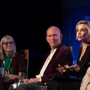 Indira Varma Instagram - @hayfestival -an afternoon of poetry that opens the heart and comforts the weary 
with the brilliant @williamsieghart prescribing @poetry_pharmacy_  chaired by the incredible @boycottrosie 
Readers- glorious @dwanlisa, @tim_rice_words & me.

Thanks to our incredible hosts  and to @o_pioneersuk for my lovely dress- delivering summer when the weather doesn’t…🌞
