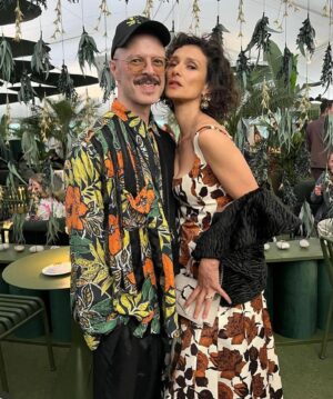 Indira Varma Instagram - @vanityfair X @thenewtinsomerset X @rhschelsea & #diptyque 
Evening of fun and flowers and far too much fizz….

Loved the @wateraid garden designed by @tommasseyuk & Je Ahn @studioweave 
💦💙🩵💦
Shame about the rain but good for the flowers…. 🌺 

Thank you for my lovely dress
@katesinclair___ 
@emiliawickstead 
@manoloblahnik 
Earrings and ring @jimmychoo 
Bag @malonesouliers 

@telescope_agency