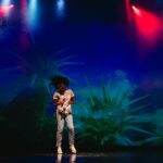 Indira Nascimento Instagram - DIA MUNDIAL DO TEATRO, e eu não poderia deixar de falar para vocês da minha peça, ENSAIO SOBRE TER VOZ. O TEATRO é o meu lugar preferido no mundo, é lá que a Magia e a Cura da nossa alma acontece. Viva o TEATRO, hoje e para todo sempre!
