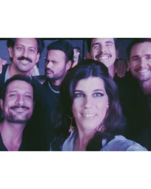 Inês Lopes Gonçalves Instagram - Poderosas & Vigorosas nos 25 do @luxfragil 🪩