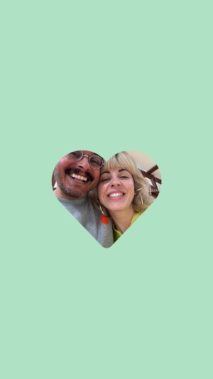 Inês Lopes Gonçalves Instagram - EU VOU TÁ NO FESTIVAL DA CANÇÃO, GENTE! 🎉 (Bem, isso se me ligarem). 📞 Depois de um ano de luta, ensaios, ensaios e muito suor, para sempre melhorar na frente da televisão, eis que me encontro aqui, na espera de uma ligação para que retorne ao Festival da Canção em 2024 e dar o meu melhor. Tá indo toda gente esse ano, pelo amor de Deus, gente. CADÊ EU? TÔ PREPARADO! INÊS, MULHER! ME LIGA. Quero entrar na tua grim rum e conhecer os amigos desse ano! CHAMA EU, VAI? 🥹🙌🏽
Com amor, Wandson #FestivalDaCanção
