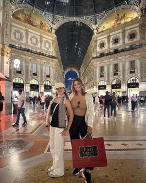 Inês Simões Instagram - Back to Milano✈️ #daughterlove #weekendvibes