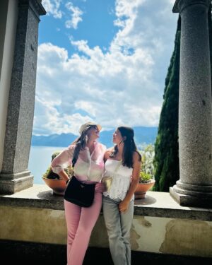 Inês Simões Instagram - From Italy with love🤍 #carroseldefotos #primeirodia #bellagio #varenna #lagodicomo