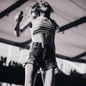 Ingrid Andress Instagram - i remember listening to @switchfoot on repeat as a kid in my room on my boombox. they were such a huge part of the soundtrack of growing up for me, so the fact that I’m able to be a part of their project is truly a gift that I never could have imagined!! My version of their song “On Fire” is out now 🫶🏼
