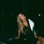 Ingrid Andress Instagram - it’s giving divine feminine ✨🌖 📷 @kirstenbalani @catherinepowell
