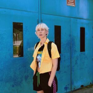 Ingrid García Jonsson Instagram - INGRID GARCÍA-JONSSON en el número de otoño de Neo2: “Ahora estoy en un punto en mi carrera en el que puedo apoyar a voces femeninas que están empezando. Hay muchos proyecto que me llenan de ilusión y veo muy importante dar voz a mujeres que estén empezando... necesitamos más como ellas en la industria. Pero eso no significa que prefiera trabajar en proyectos bajo el mando de una mujer... aunque también te digo, en sets paritarios se trabaja mucho mejor”. @giajons 

Todas las fotos y la entrevista completa en kioscos o através del link de la bio

Fotógrafo: @stteveenn

Estilismo: @javierdejuanas

Entrevista: @rodrigodiaz_r

Muah: @davidbeauty_ de #merespejo para @chanel.beauty y @shuuemura_artofhair

Producción   Editor: @mongomeri

Plató: @masterprostudio

Agradecimientos: @viewmanagement   @alessandra_famu

FOTO 1

Moda: Chaqueta en tweed @chanel   Brazalete, cinturón y collar en metal y cristal @chanel   Top y falda @versace / Belleza: Todo @chanel.beauty

FOTO 2

Moda: Look @loewe   Collar @swarovski / Belleza: Todo @chanel.beauty

FOTO 3

Moda: Look @chanel / Belleza: Todo @chanel.beauty

FOTO 4

Moda: Total look @ferragamo / Belleza: Todo @chanel.beauty

FOTO 5

Moda: Look @fendi   Botas @aquazzura / Belleza: Todo @chanel.beauty

#ingridgarciajonsson #neo2 #actriz #neo2magazine #actrizespañola #revista #magazine