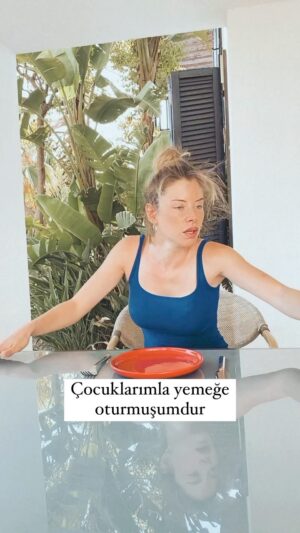 İpek Yaylacıoğlu Instagram - - Anneeee suyum döküldü! - Anneee çatalım düştü! - Anneee kardeşim beni rahatsız ediyooo ...... liste uzun 😁  İyi kardiyo yapıyoruz yalnız. Zaman zaman yorucu olsa da annelik, çoook sevmek ❤️ #anne #annelik #anneolmak