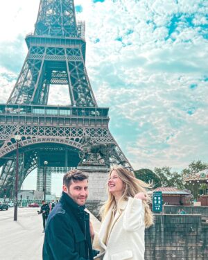 İpek Yaylacıoğlu Instagram - Bonjour à tous 👋☺️ #parisvibes #eiffeltowerparis 🇫🇷🥖