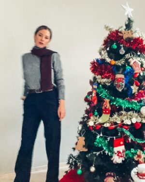 İpek Yaylacıoğlu Instagram - 1.80 çıktığım için paylaştığım post’a hoşgeldiniz 😅 (gerçeği 1.63 🥴) Herkese selammm 🙋‍♀️