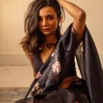 Ira Dubey Instagram - Sundays are for flowers 🌺 Shot by @yousef_alshabeeb