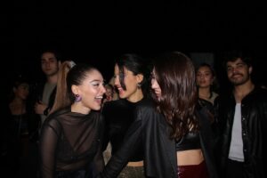 İrem Yüksel Instagram - @askfilmiofficial dump geldi❣️
Çekimlerimizi bitirdik izlemek için sabırsızlanıyorum🦥 
Vee special thanks to: canım hocam @denizdenizciler ❣️
@askfilmiofficial 
Ve canım cemrom @cemrebaysel 
İyi ki siz🙏🏼