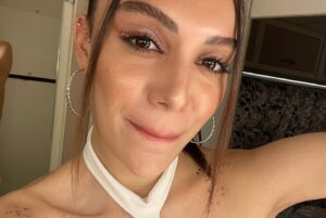 İrem Yüksel Instagram - @askfilmiofficial dump geldi❣️
Çekimlerimizi bitirdik izlemek için sabırsızlanıyorum🦥 
Vee special thanks to: canım hocam @denizdenizciler ❣️
@askfilmiofficial 
Ve canım cemrom @cemrebaysel 
İyi ki siz🙏🏼