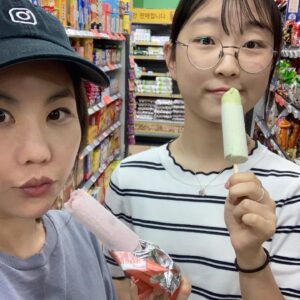 Irene Choi Instagram - Been back in LA exactly a week and still struggling to get back on a normal sleeping schedule. #tbt to fun moments w/ my mom (no filter btw, that’s actually her real skin) and my nieces with whom I watched many Zac Efron and Noah Centineo movies.