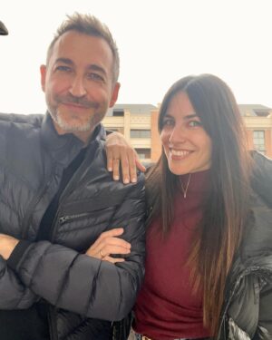 Irene Junquera Instagram - Pasan los años y aquí seguimos 🤣 
¡Y lo que te rondaré, morena! 
@frankblanco_oficial