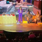 Irene Junquera Instagram - “Mujeres: la Dramedia” está siendo un viajazo para nosotras y lo mejor es que para vosotr@s también. Después de seis meses en Madrid iniciamos una gira que nos va a llevar por muchas ciudades de España y la ilusión es máxima. Os esperamos para seguir riendo y disfrutando de cada minuto. Gracias, @etiquetanegra_producciones por la confianza y a los que nos aguantáis cada día: Kevin, Andy, Waleska, Tania, Jau… ¡equipazo! 🚀 Y gracias @fuenmenprods siempre por seguirnos con tu cámara a todas partes. En ladramedia.es tenéis todas las fechas, ciudades y entradas*
