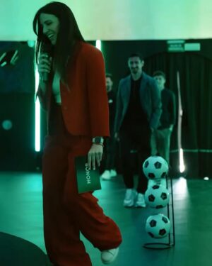 Irene Junquera Instagram - El otro día tuve la suerte de presentar un evento muy chulo y, además, bien rodeada 🔝