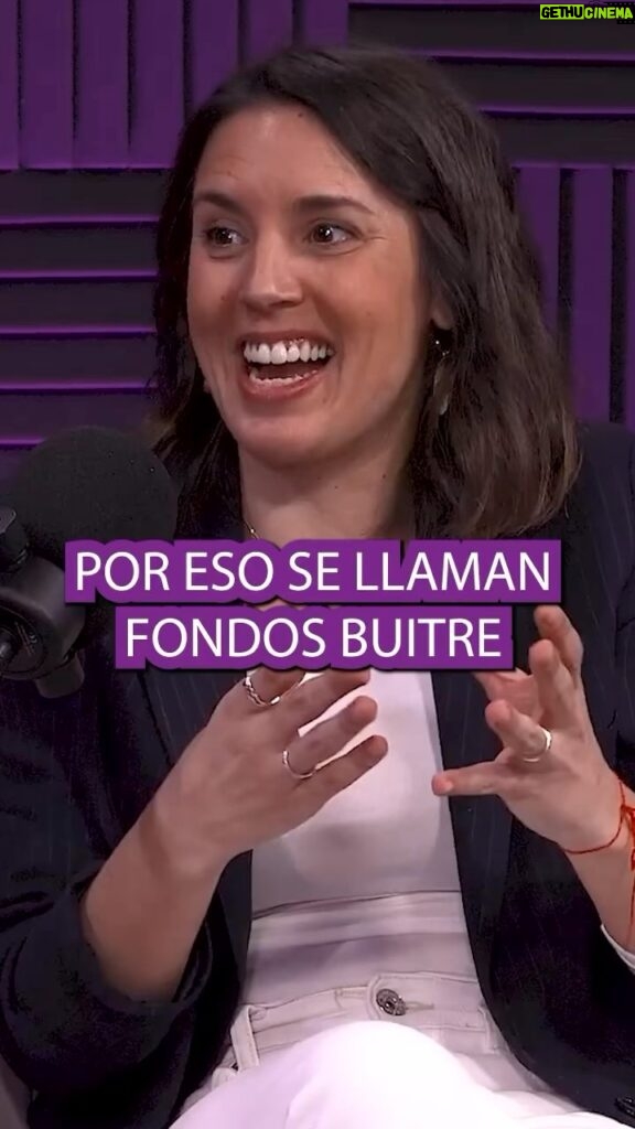 Irene Montero Instagram - La vivienda no puede seguir siendo un negocio para los fondos buitre 🦅. La vivienda tiene que ser un derecho para la gente 🏡💜 #ViviendaParaVivir 🎥 @descaradas_podcast