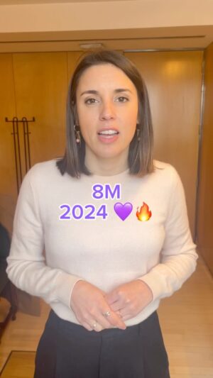 Irene Montero Instagram - Feliz y combativo 8M a todas
✊🏼💜