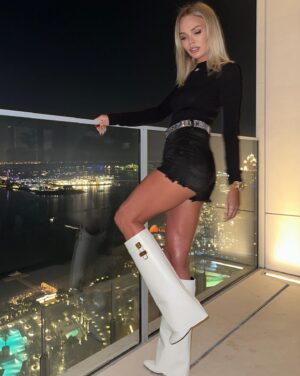 Irina Mairko Instagram - 🤍🖤🤍
