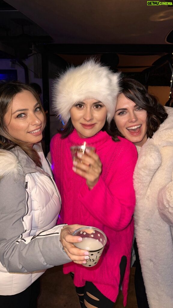 Irina Antonenko Instagram - Celebrating life and the new year with friends is a gift! 🎉❤️ As we raise our glasses and share our hopes and dreams, I’m reminded that friendship is the spark that makes life shine brighter. Let’s cherish these moments of laughter, support, and love. Here’s to another year of creating unforgettable memories and making our friendships a sanctuary of joy and inspiration! 💫