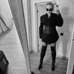 Irina Myagkova Instagram - Я ж че в толстовках хожу, там под ней вот так😎