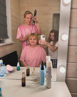 Irina Myagkova Instagram - 2024🎄МЯГКОВЫ 🤟🏽