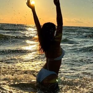 Iris Almario Instagram - “May every sunrise hold more promise
and every sunset hold more peace.” 💛
After work fun today. 🌅 #gratituteattitude #peacewithin 

📱 @clemenciahl #shotoniphone13promax 

#nofılter #sunset_today #floridalifestyle #beachlifevibes #beachgirls #oceanlovers