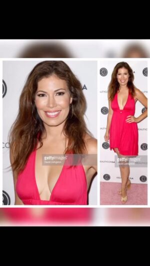 Iris Almario Instagram - Sometimes I clean up. 🧟‍♀️✨💃🏻 #fashionfriday #redcarpetstyle 

****
#redcarpetfashion #actresshot ##actressgallery #dresses_up #fashionfun #cleanedup #actrizlatina #whoareyouwearing