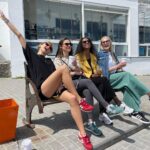 Iryna Soponaru Instagram – З дівчатками тішимося сонцю☀️
Photo by @nikitkinna