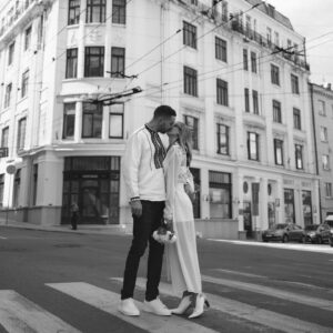 Iryna Soponaru Instagram - Приймаємо вітання💕 @rbainham

📸 @lana_croft__ 😍