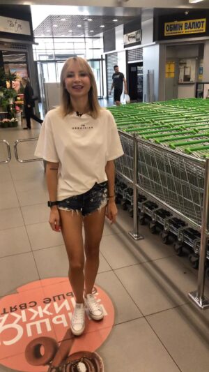 Iryna Soponaru Instagram - Хочете задонати, але розгубились? Ось вам перевірений кейс!
Купуйте сіль ВОЛЯ в мережі магазинів NOVUS і тим самим долучайтесь до збору коштів на дрони для військових третьої окремої штурмової бригади на сході.
Купуйте сіль в NOVUS або замовляйте на novus.online, розповідайте друзям та наближайте нашу перемогу.