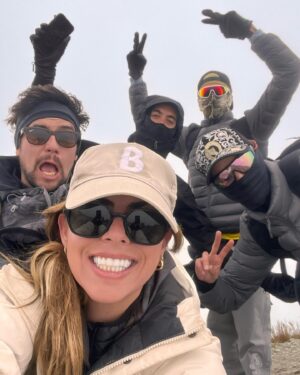 Isabel Burr Instagram - 🏔