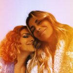 Isabel Figueira Instagram - Estão preparados? A novela CACAU da @tvioficial estreia já na próxima segunda-feira. Um Novelão escrito pela autora @mjcarioca. Um elenco de Luxo e uma história apaixonante… estou muito feliz por fazer parte deste projeto. Que venha a Novela do Ano✨✨✨ Esta quaseeeeee❤️ #cacau #noveladoano #tvioficial