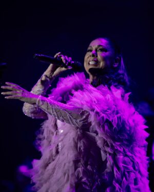 Isabel Pantoja Instagram - MADRID 🩷 UN SUEÑO LO DE AYER 🙏🏼
#wizinkcenter #madrid #musica
