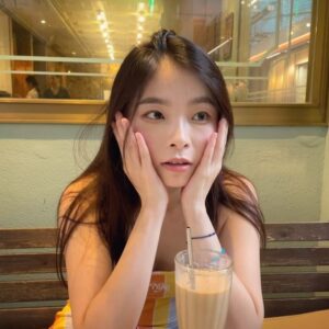 Isabella Chan Instagram - 我知道，最後的最後我的雞翼和蟹肉粉絲也不會辜負我 
多謝雞翼同蟹肉粉c先！