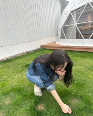 Isabella Chan Instagram - 三月了！ 循例say 個hi!
昨天驚蟄的願望是，唔好驚醒我屋企啲螞蟻，今日宣佈願望已經失效，醒哂 (♯｀∧´)
