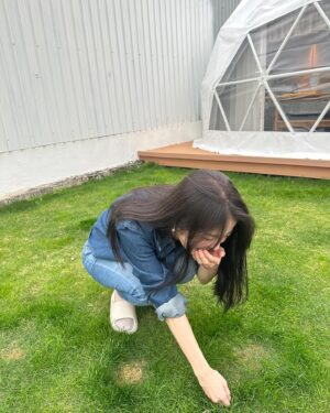 Isabella Chan Instagram - 三月了！ 循例say 個hi!
昨天驚蟄的願望是，唔好驚醒我屋企啲螞蟻，今日宣佈願望已經失效，醒哂 (♯｀∧´)