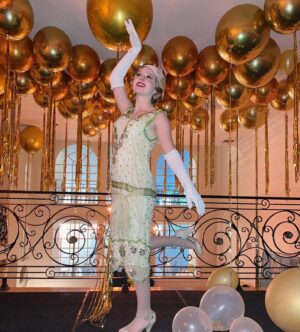 Isabella Crovetti Instagram - More 1920s getup👯‍♀️✨ @hesallthatmovie @netflix 
•
•
•
#hesallthat #hesallthatnetflix #brinkweller #brinhesallthat #1920s #vintage #fashion #dressup #costume #flapper #roaring20s