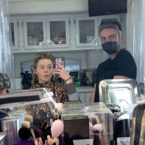Isabella Crovetti Instagram - MORE BEHIND THE SCENES content for u all😌👯‍♀️✨✨✨
@hesallthatmovie @netflix 
#hesallthat #hesallthatnetflix #netflix #movie #netflixmovies #filming #bts #behindthescenes #film