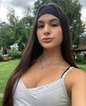 Isabella Koppel Instagram - Dumpzinho do meu final de semana incrível no @lecanton 🐎🤎