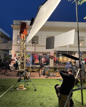 Isabella Gómez Instagram - Walking into #TheGoldbergs on their 10th season was intimidating right up until the point where I stepped foot on set. The all encompassing camaraderie and love was palpable and I was immediately made part of the family. To say that’s rare in this industry is an understatement. 

I feel so lucky to have gotten to play in 1980 something Jenkintown and even more so to have gotten to know the incredible cast and crew that has been in our living rooms for the past decade.

Most of all, I am so thankful to know and have gotten to work alongside @seangiambrone. They broke the mold when they made this dude; he is the sweetest, most genuine, hardest working guy and my most favorite love interest I’ve ever had. (I know you’re not supposed to pick favorites, but if you know Sean, you understand. He kinda shouldn’t even be allowed to be in the competition, it’s pretty unfair.) 

See you all tonight for one last episode, Goldnerds!

XOXO,

Your Carmen 💛