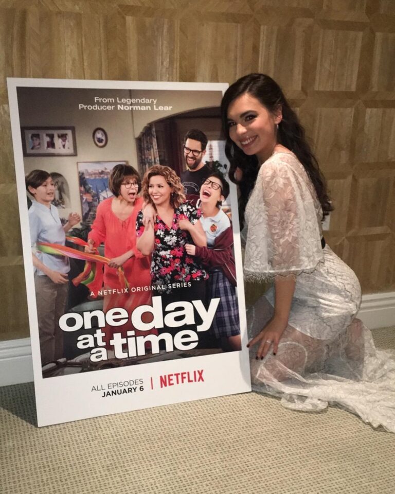 Isabella Gómez Instagram - 6 years since ODAAT premiered… que locura. Still the greatest joy and the greatest privilege of my life. Familia para siempre 🤍