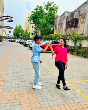 Ishwarya Ravichandran Instagram - Happy birthday nithimaa @nithxox_ ,my dad ,my everything,when I am feeling down I see your face and smile I forgot my all problems. I promise you I will be there always till my last breath you are only my happiness❤️🌎🫂💋 u r the best brother d mailuuu😘😘😘😘🫂love u sooo much ❤️