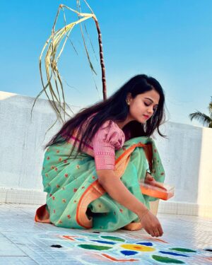 Ishwarya Ravichandran Instagram - Pongal vibes 🍯🎋🌾🌞🪷😍🪔
.
.
.
.
.
.
.#pongalcelebration #pongalkolam #pongalvibes🌾 #photoeveryday