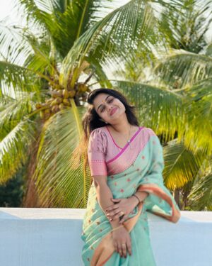 Ishwarya Ravichandran Instagram - Pongal vibes 🍯🎋🌾🌞🪷😍🪔
.
.
.
.
.
.
.#pongalcelebration #pongalkolam #pongalvibes🌾 #photoeveryday