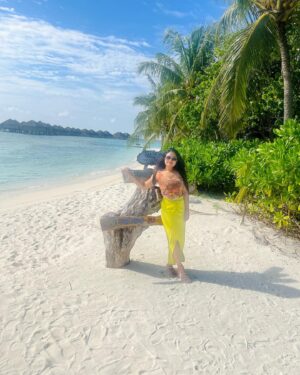 Ishwarya Ravichandran Instagram - My dreamy place @joalimaldives 😍🌊🐚🛥️💃🏻
.
.
.
#surprise#maldives #enjoylife #positivity